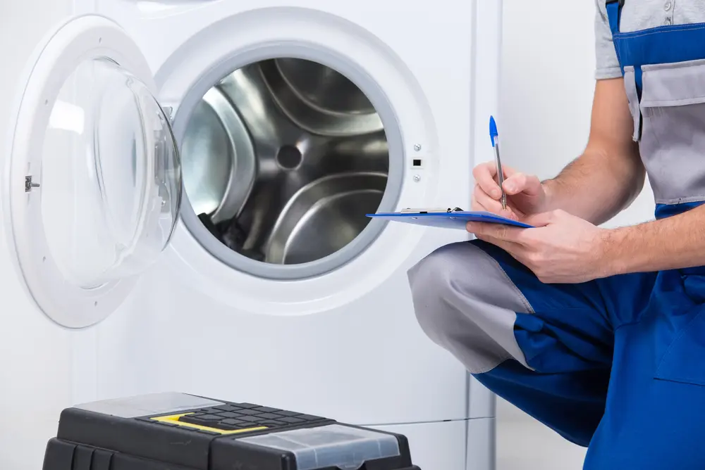 desatascar desague lavadora - Cómo desatascar el tubo de desagüe de la lavadora