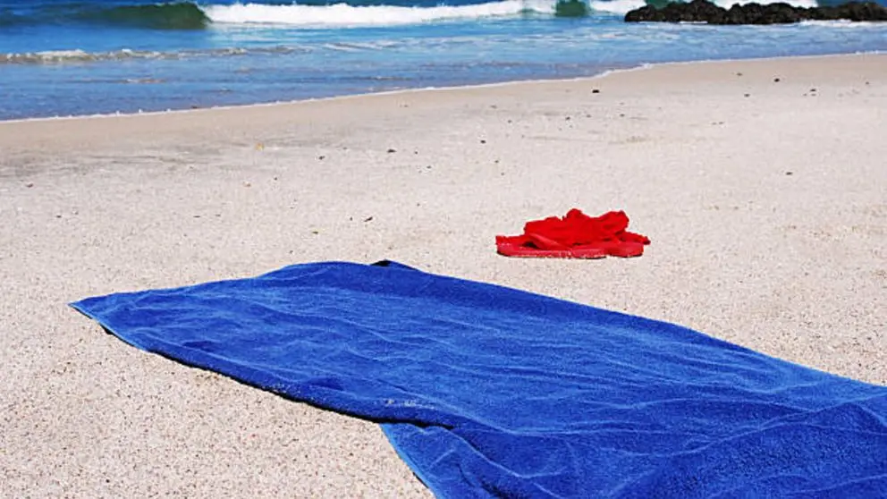 arena e n la lavadora como limpiar - Cómo lavar la ropa después de la playa