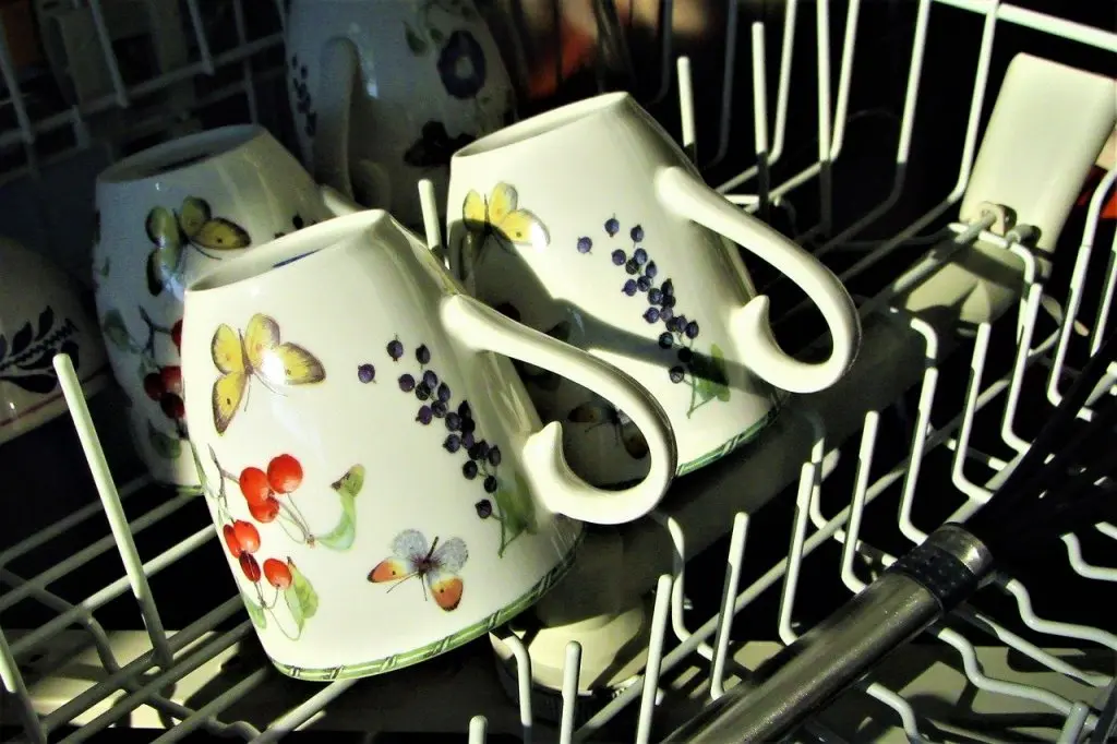 la porcelana se puede meter en el lavavajillas - Cómo lavar vajilla de porcelana