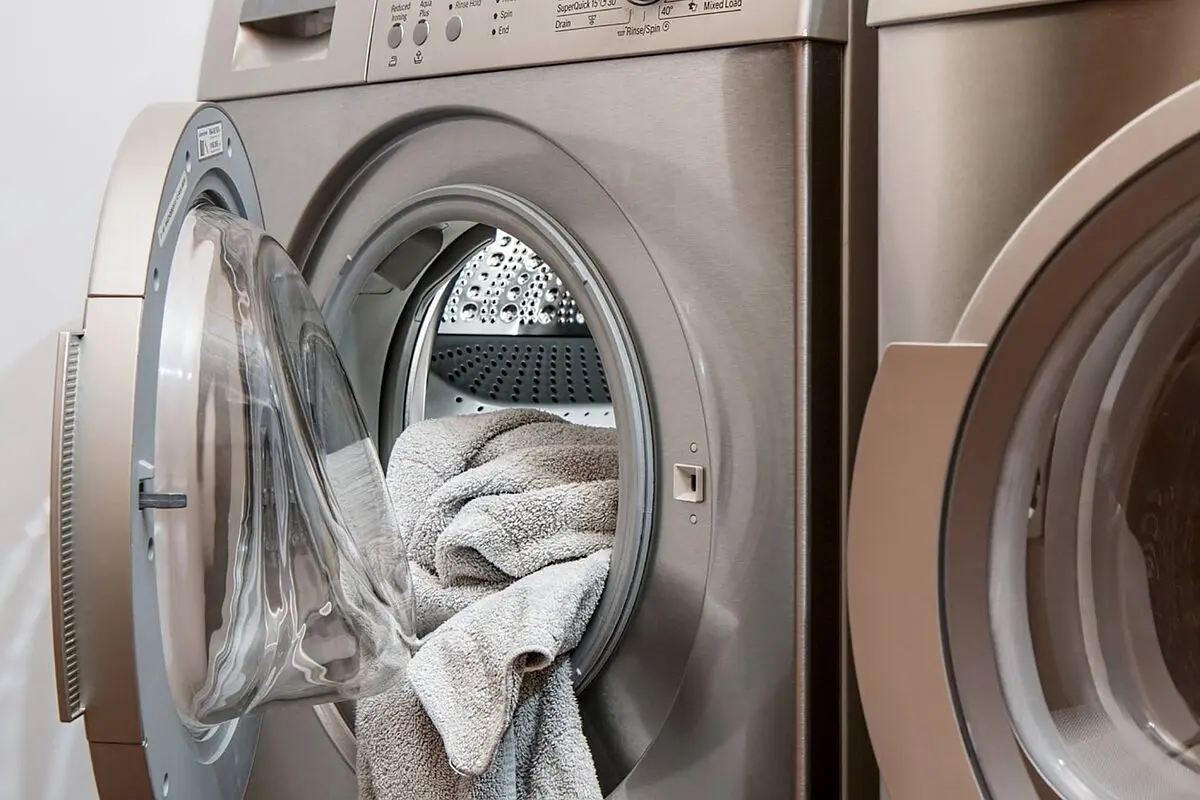 boton de desague de la lavadora - Dónde se encuentra el botón secreto de la lavadora