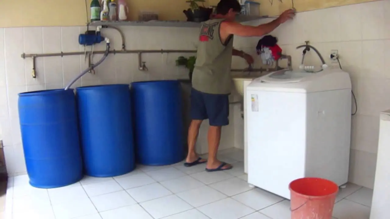 reciclar agua lavadora para regar - Qué hacen con el agua usada para lavar la ropa